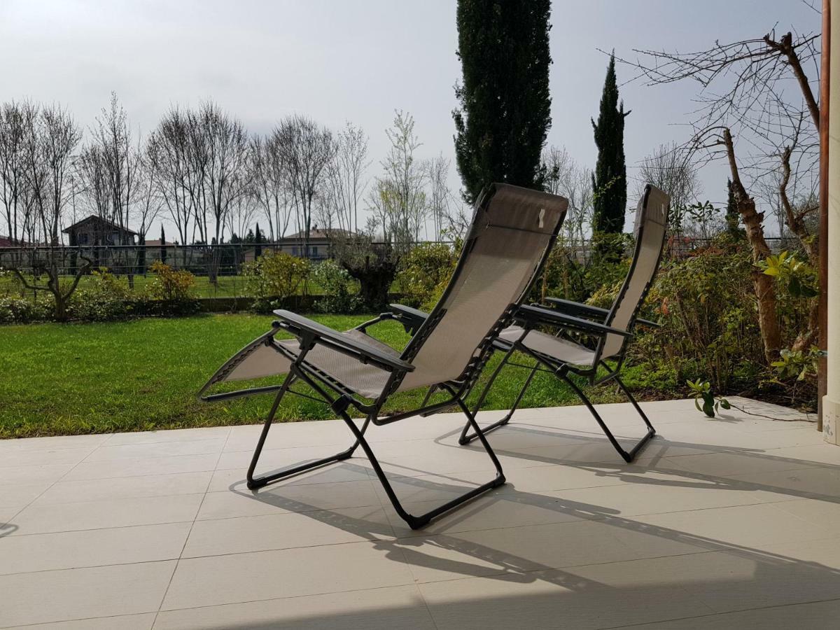Luxury Apartments Beauty Gardens Sirmione Bagian luar foto