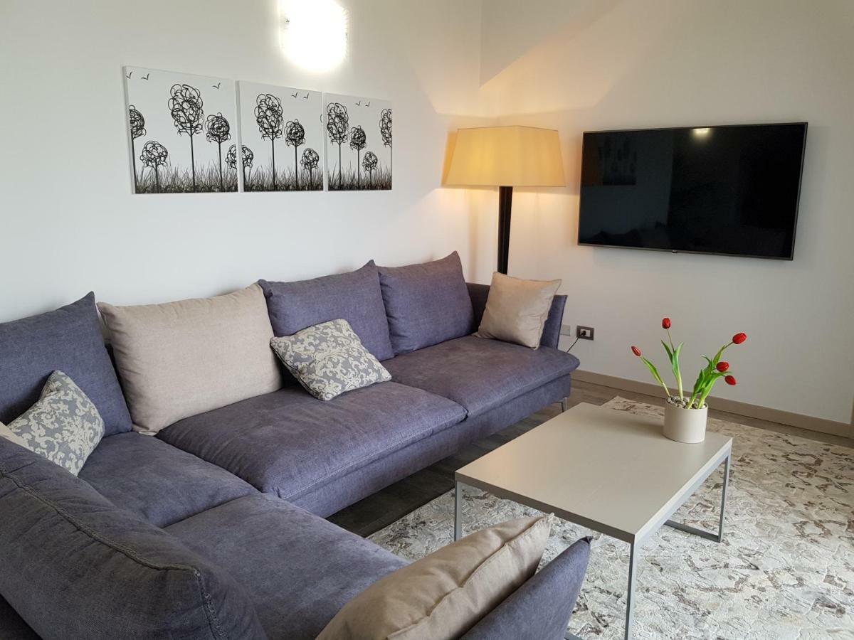 Luxury Apartments Beauty Gardens Sirmione Bagian luar foto