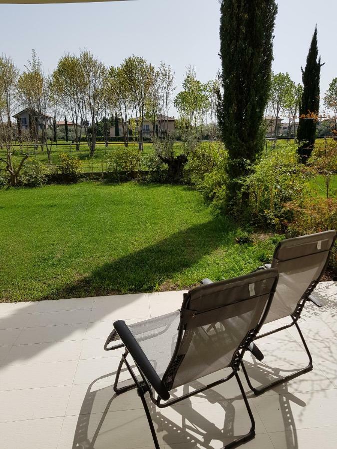 Luxury Apartments Beauty Gardens Sirmione Bagian luar foto